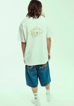 Grimey Camiseta Burn In Flames The Anvil - White - Ss24 Best