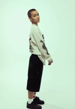 Grimey Camiseta Manga Larga Causing Panic - Off White - Ss24 Store